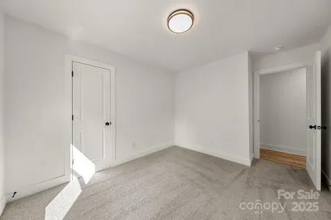 517 W Pine Street Maiden NC 28650