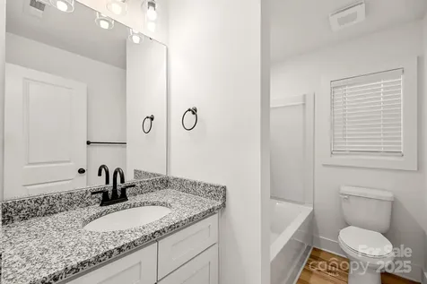 517 W Pine Street Maiden NC 28650
