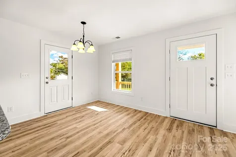 517 W Pine Street Maiden NC 28650