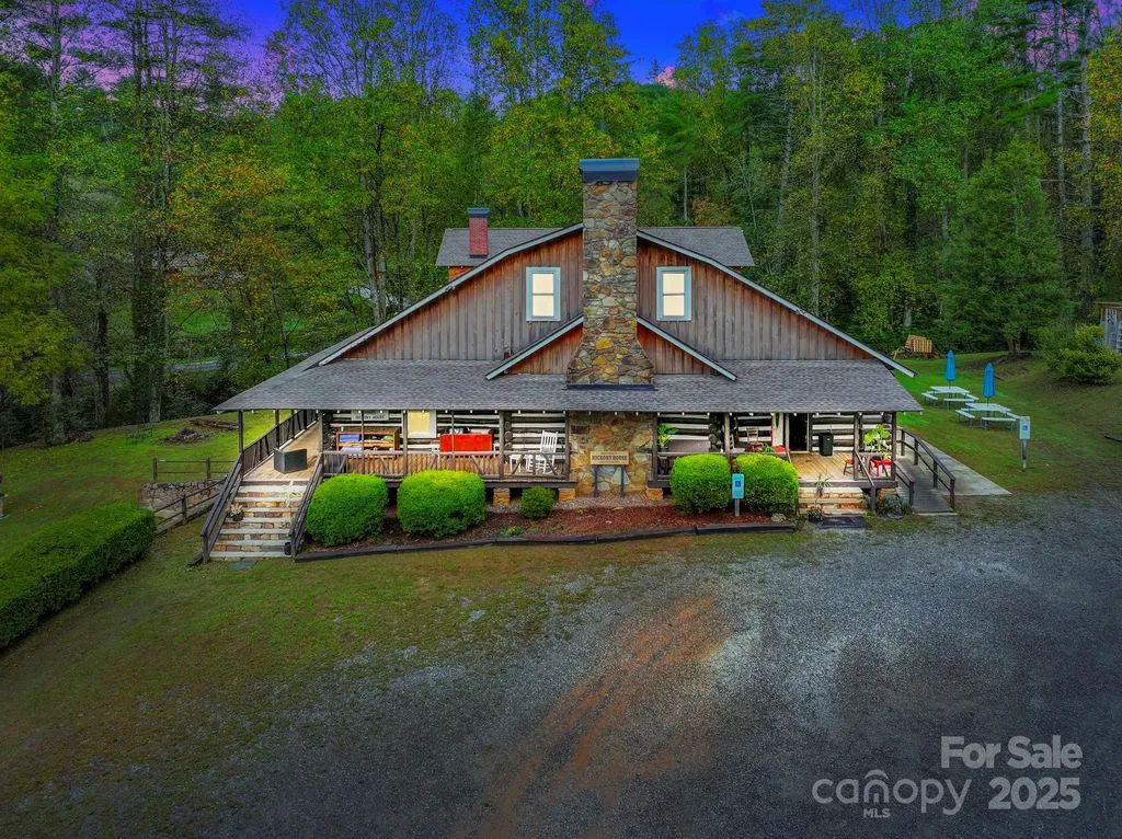 1196 N Country Club Road Brevard NC 28712