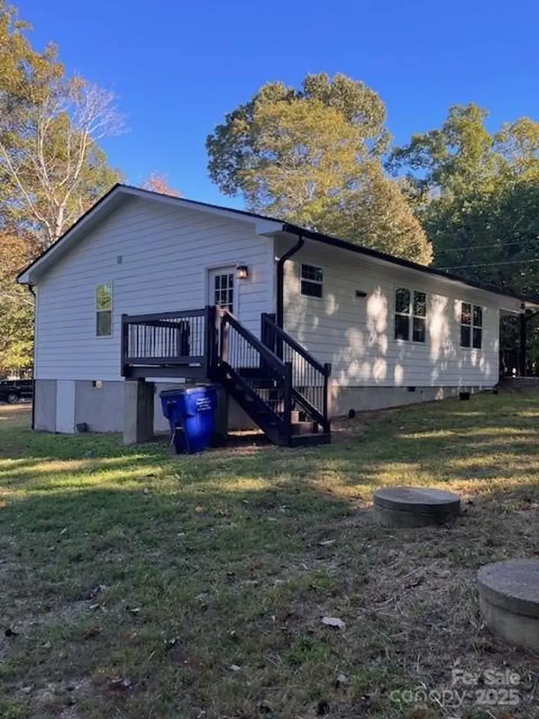 2538 Gemena Road Chapel Hill NC 27516