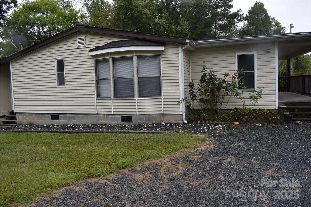 133 Community Building Road Mount Gilead NC 27306