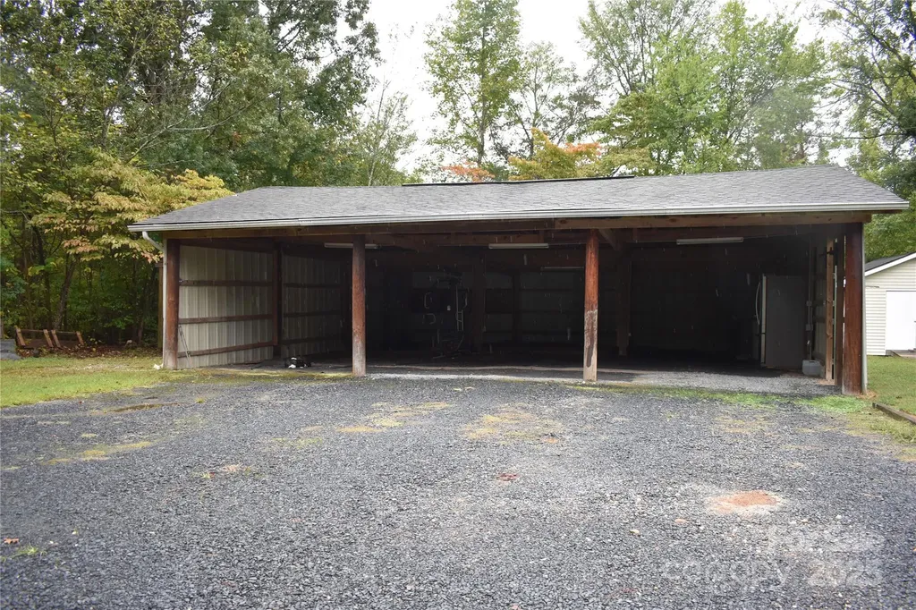 133 Community Building Road Mount Gilead NC 27306