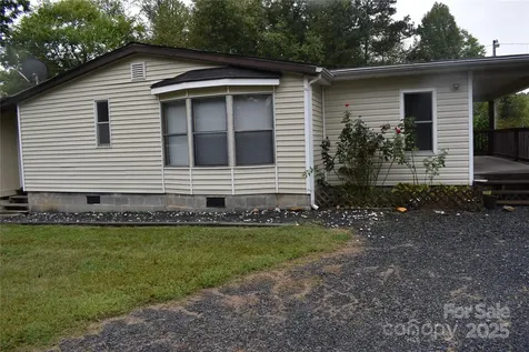 133 Community Building Road Mount Gilead NC 27306