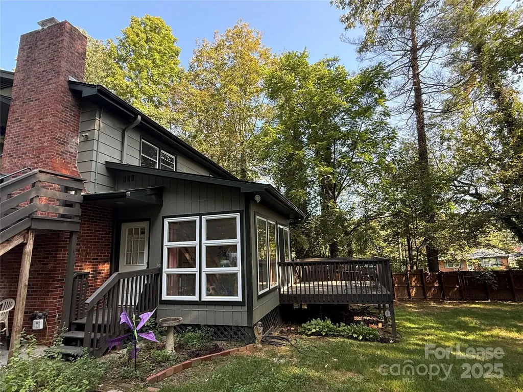 200 Daniel Drive Hendersonville NC 28739