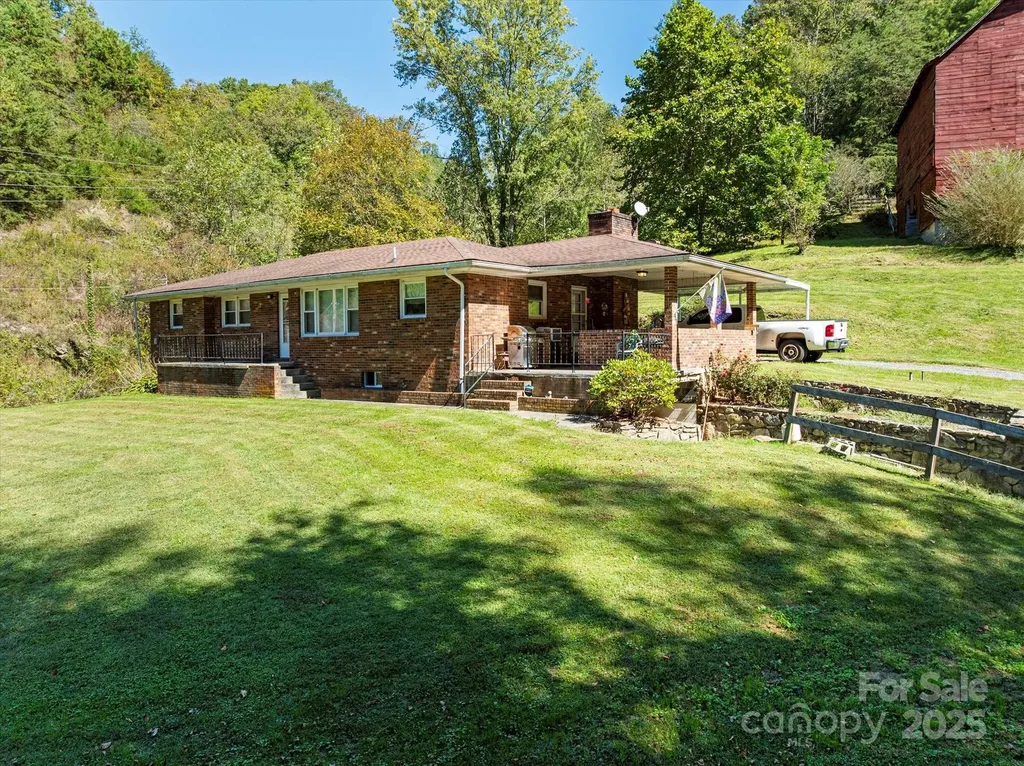 1623 Ammons Branch Road Marshall NC 28753