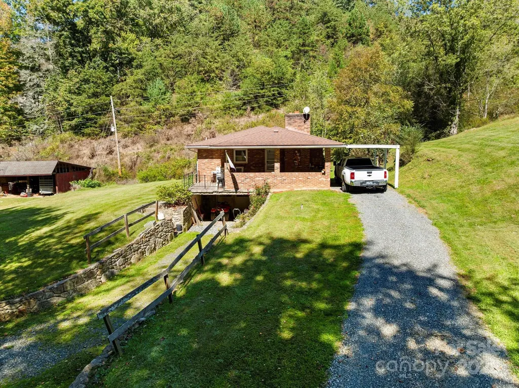 1623 Ammons Branch Road Marshall NC 28753