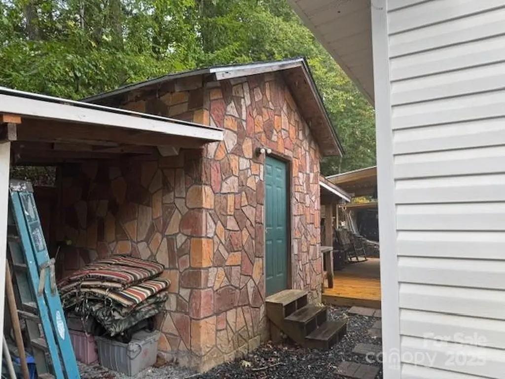 138 Trivette Trail Mount Gilead NC 27306