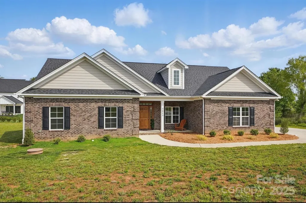 3013 Isle Lane Monroe NC 28110