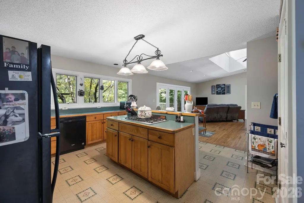 428 Lakeland Drive Pisgah Forest NC 28768