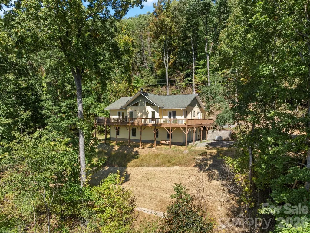88 Brown Bear Way Waynesville NC 28786