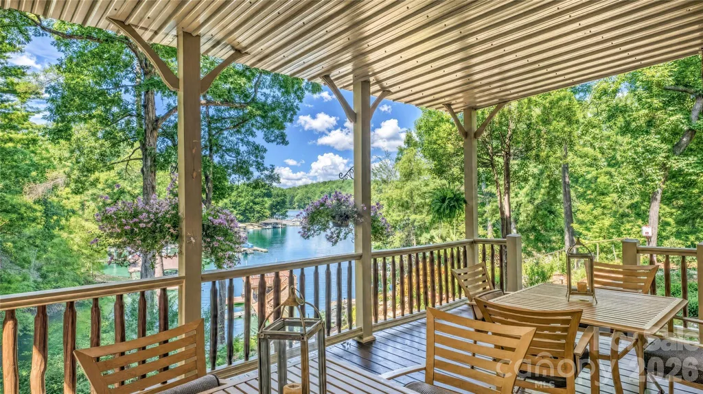 1513 Brentwood Place Morganton NC 28655