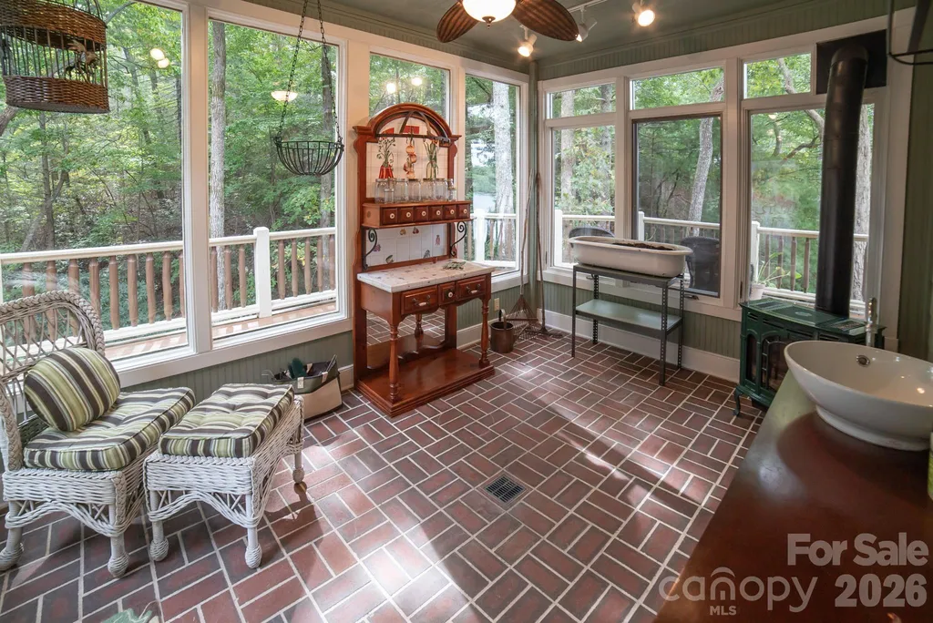 1513 Brentwood Place Morganton NC 28655
