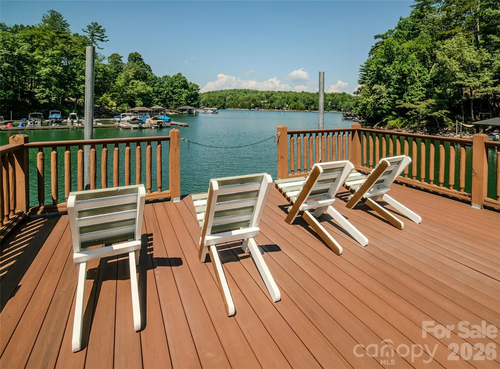 1513 Brentwood Place Morganton NC 28655