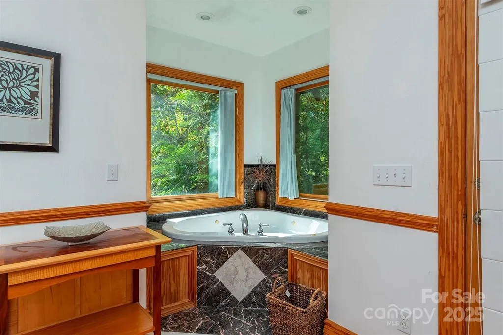 85 Prospectors Trail Black Mountain NC 28711
