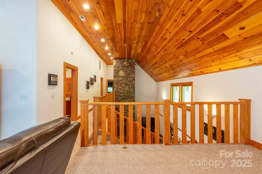 85 Prospectors Trail Black Mountain NC 28711