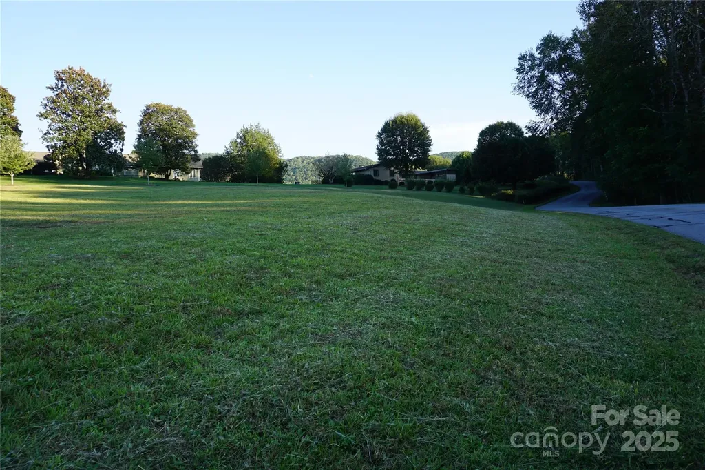 2250 Cedar Rock Estates Drive Lenoir NC 28645