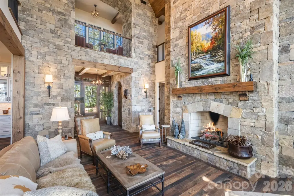 1544 Panthertown Road Lake Toxaway NC 28747