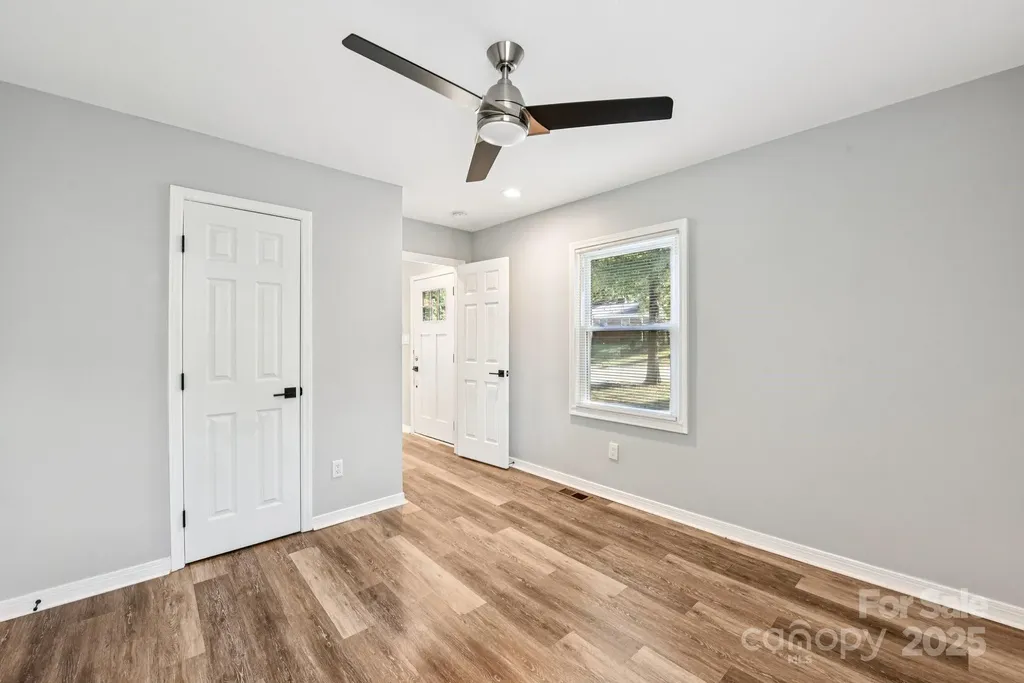 3209 Eastwood Drive Charlotte NC 28205