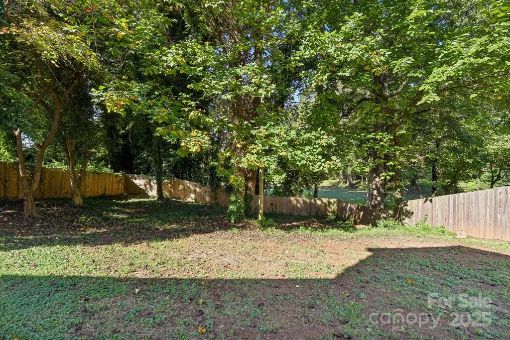 3209 Eastwood Drive Charlotte NC 28205
