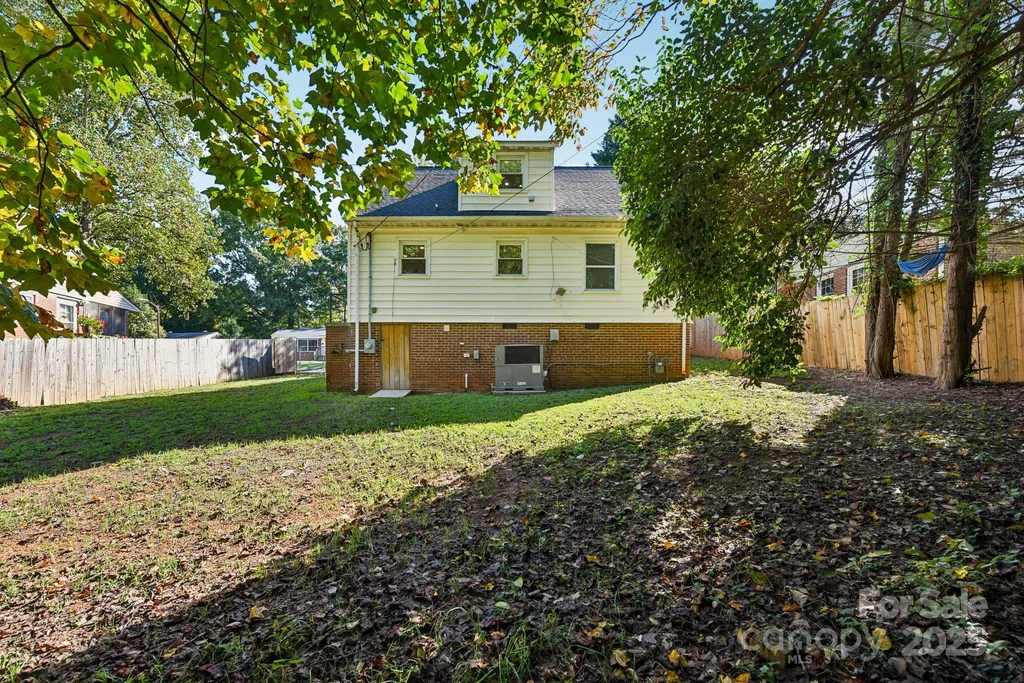 3209 Eastwood Drive Charlotte NC 28205