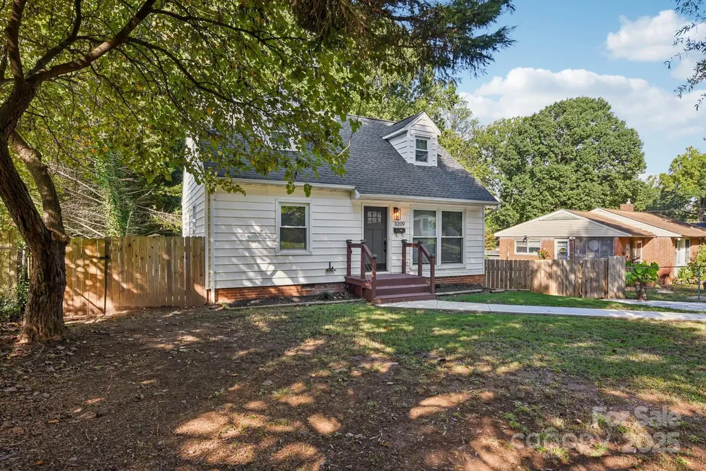 3209 Eastwood Drive Charlotte NC 28205