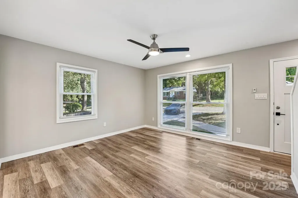 3209 Eastwood Drive Charlotte NC 28205