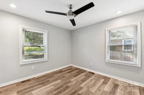 3209 Eastwood Drive Charlotte NC 28205