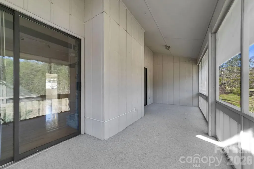 157 Glen Cannon Point Pisgah Forest NC 28768