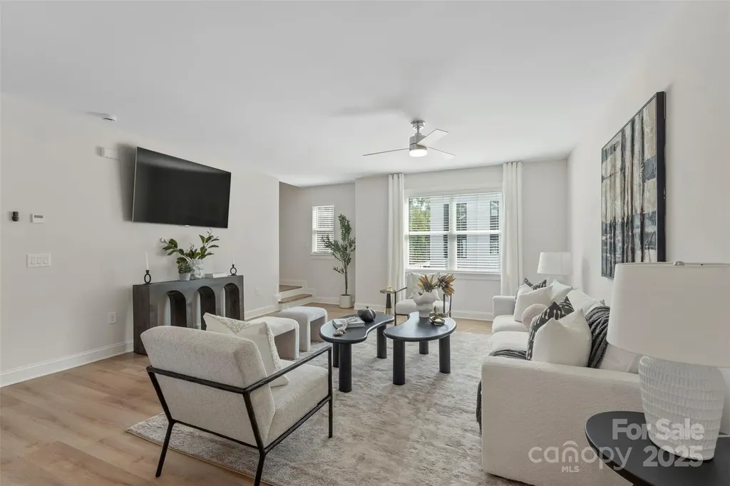 1108 Wonder Way Charlotte NC 28208