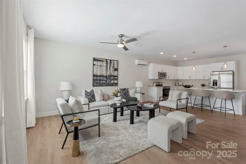 1108 Wonder Way Charlotte NC 28208