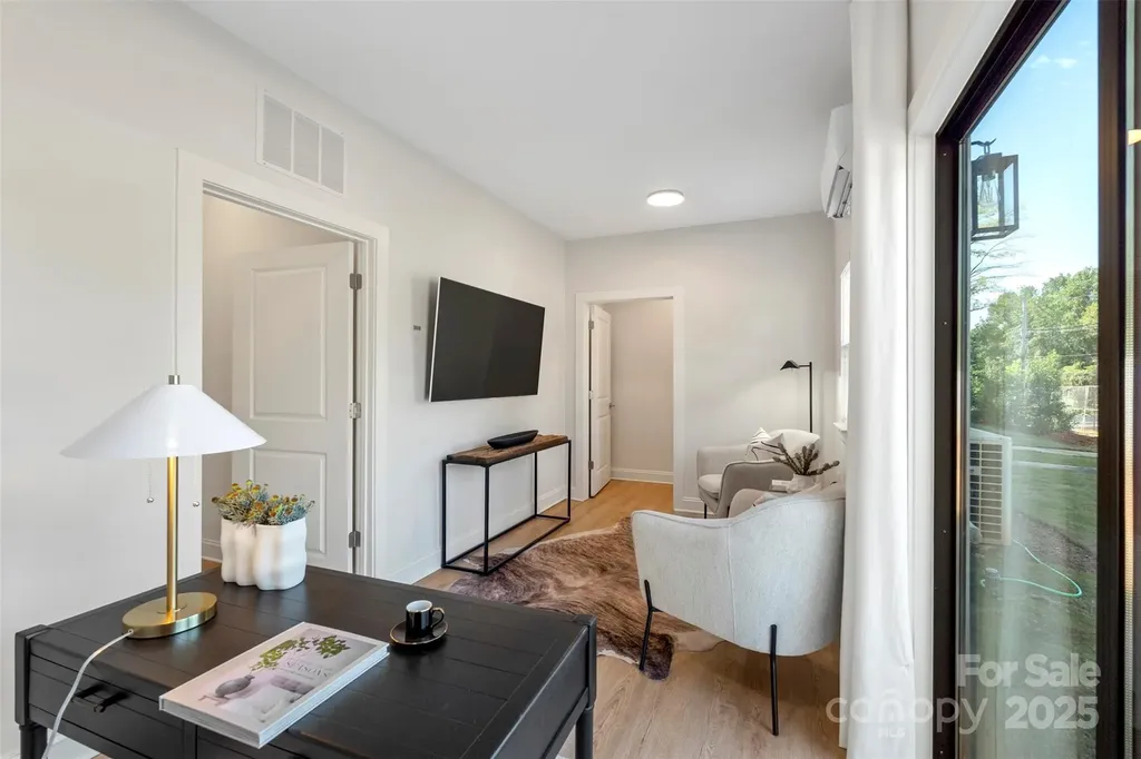 1108 Wonder Way Charlotte NC 28208