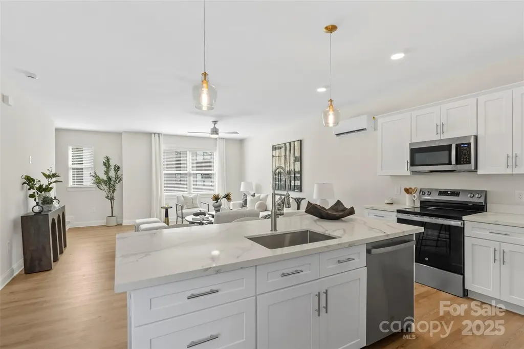 1116 Wonder Way Charlotte NC 28208