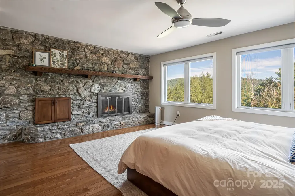 79 Horizon Hill Road Asheville NC 28804
