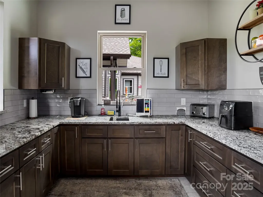 639 Byers Cove Road Hendersonville NC 28792
