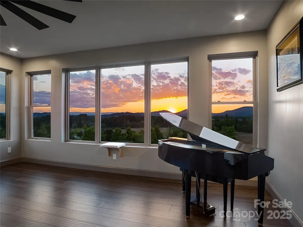 639 Byers Cove Road Hendersonville NC 28792
