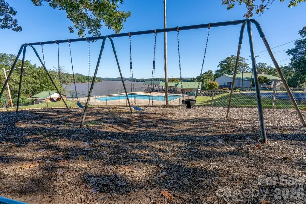589 Newport Drive Mount Gilead NC 27306