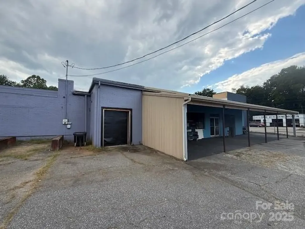618 E Meeting Street Morganton NC 28655