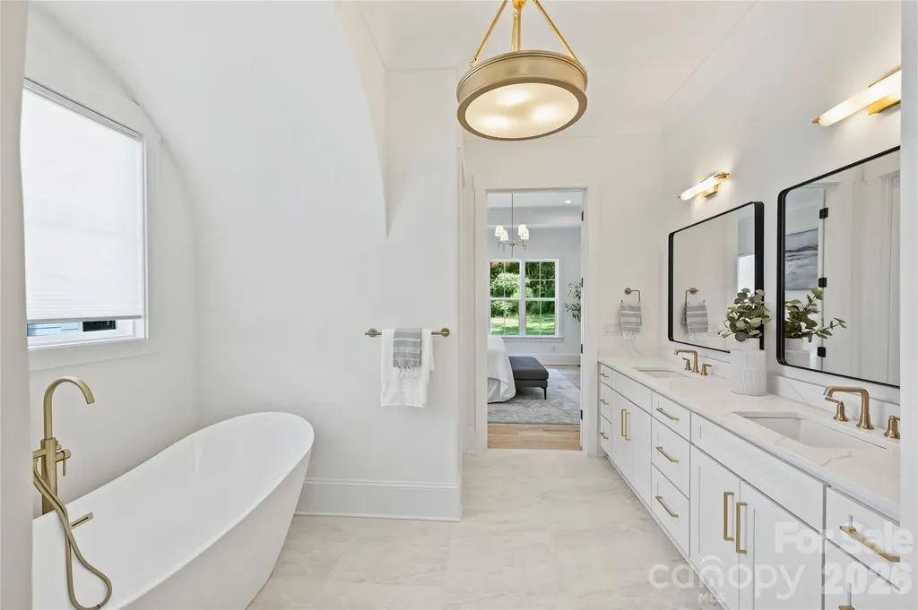 5010 Ohm Lane Charlotte NC 28270