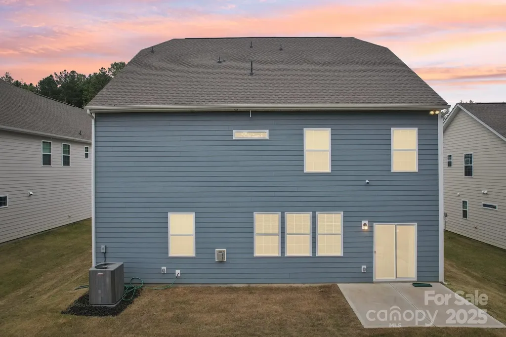 299 Hamptons Cove Road Troutman NC 28166