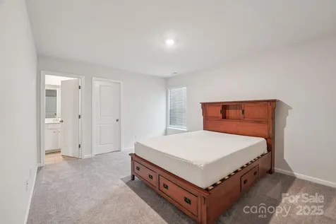 299 Hamptons Cove Road Troutman NC 28166