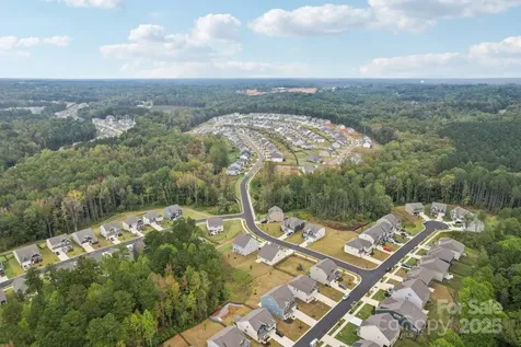 299 Hamptons Cove Road Troutman NC 28166