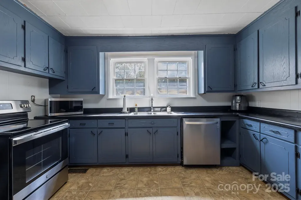 187 Oakridge Drive Forest City NC 28043