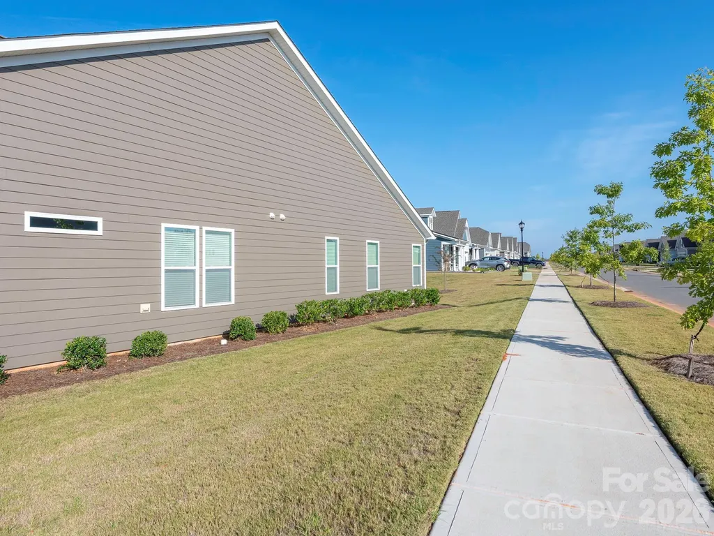 4423 Moxie Way Charlotte NC 28215