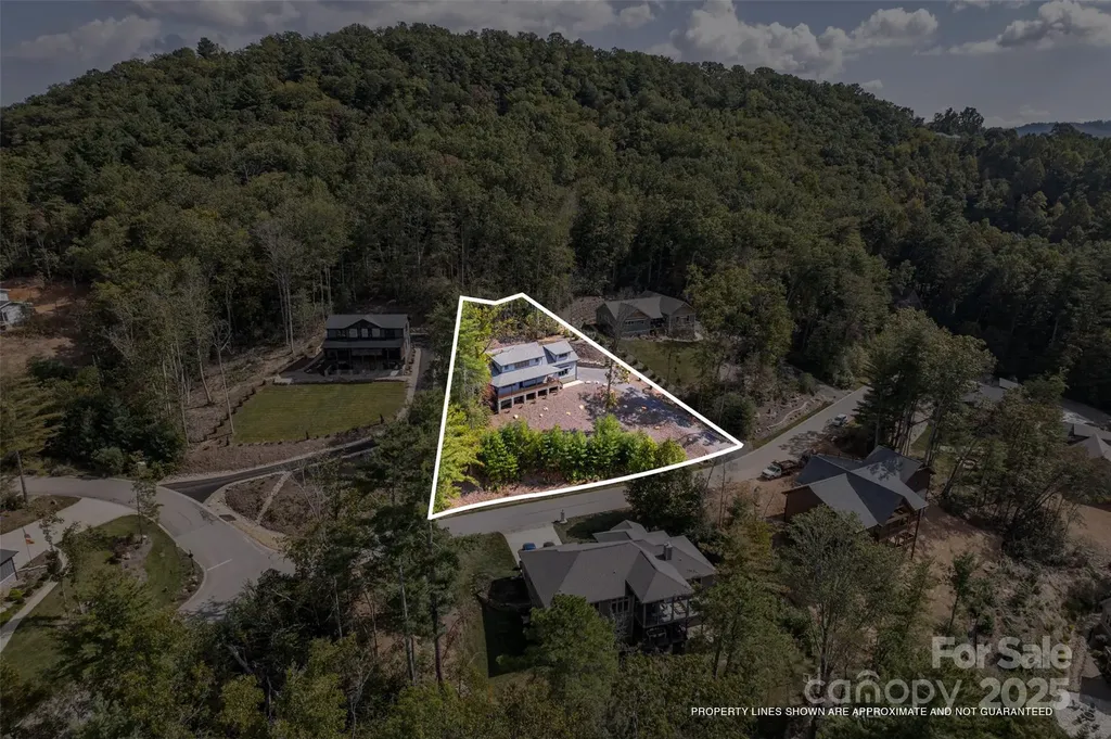 71 Crossings Circle Fairview NC 28730