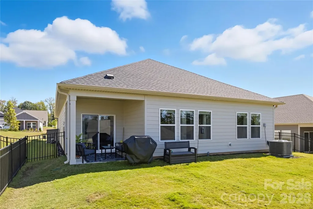 2023 Merida Street Charlotte NC 28214