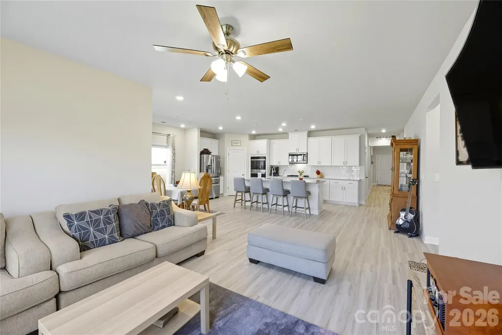 2023 Merida Street Charlotte NC 28214