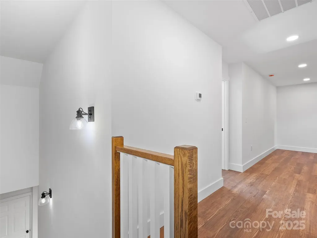 11 Riemar Lane Waynesville NC 28786