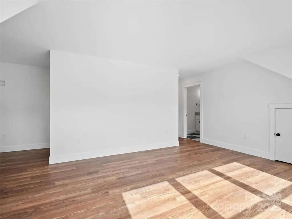 11 Riemar Lane Waynesville NC 28786