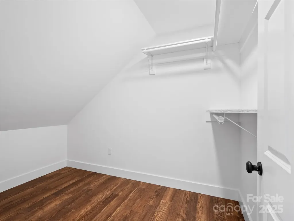 11 Riemar Lane Waynesville NC 28786